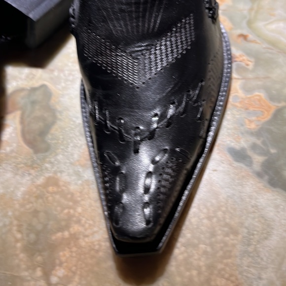 Black shoe boots BCBGirls 81/2 B/381/2 - Picture 3 of 7